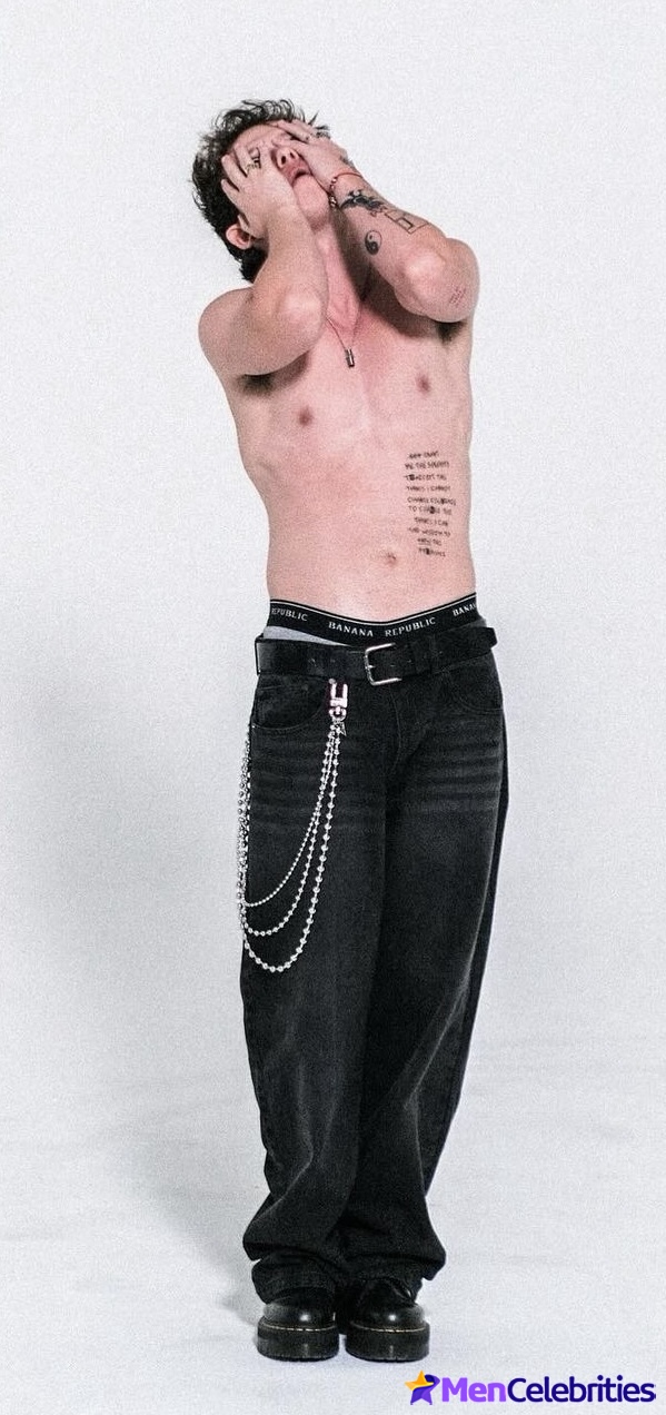 Jacob Sartorius nude and bulge penis photos