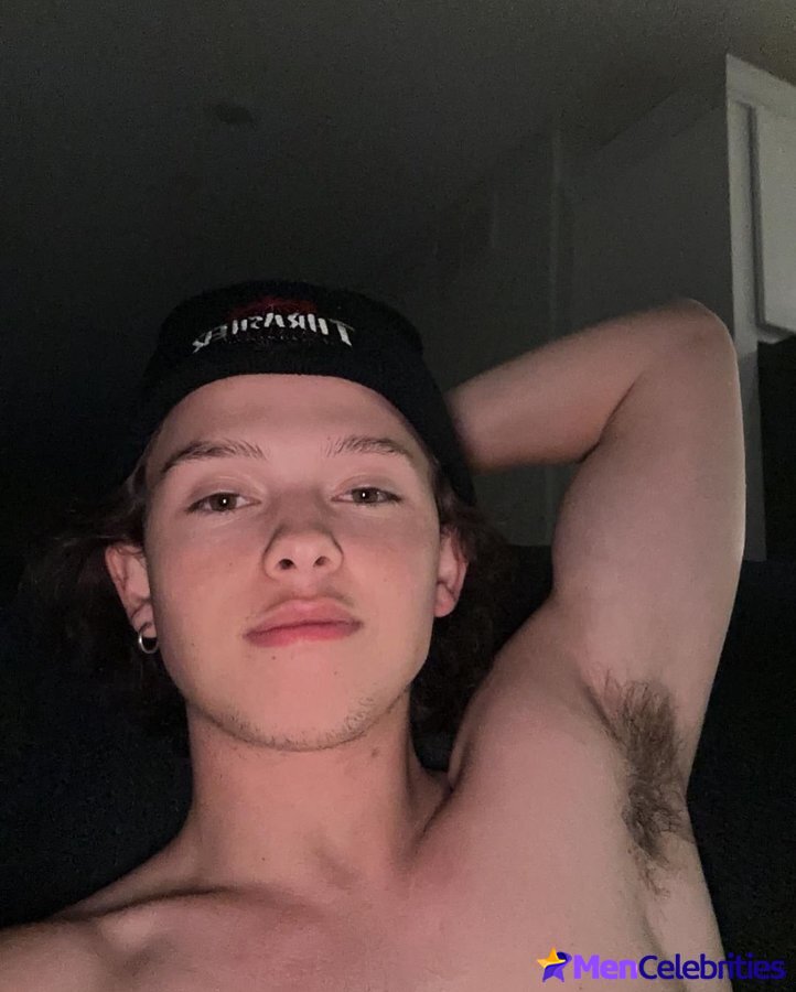 Jacob Sartorius nude and bulge penis photos