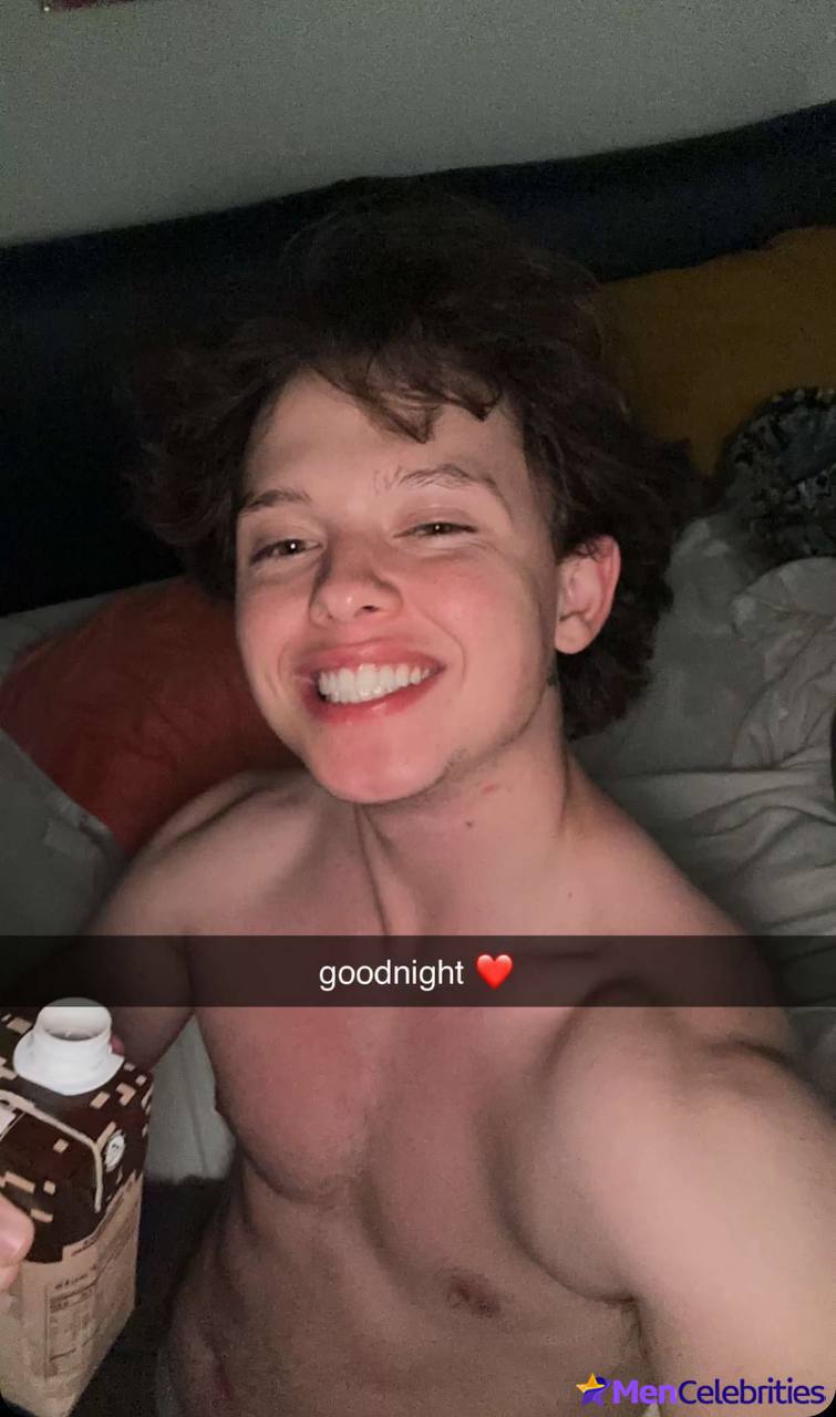 Jacob Sartorius nude and bulge penis photos