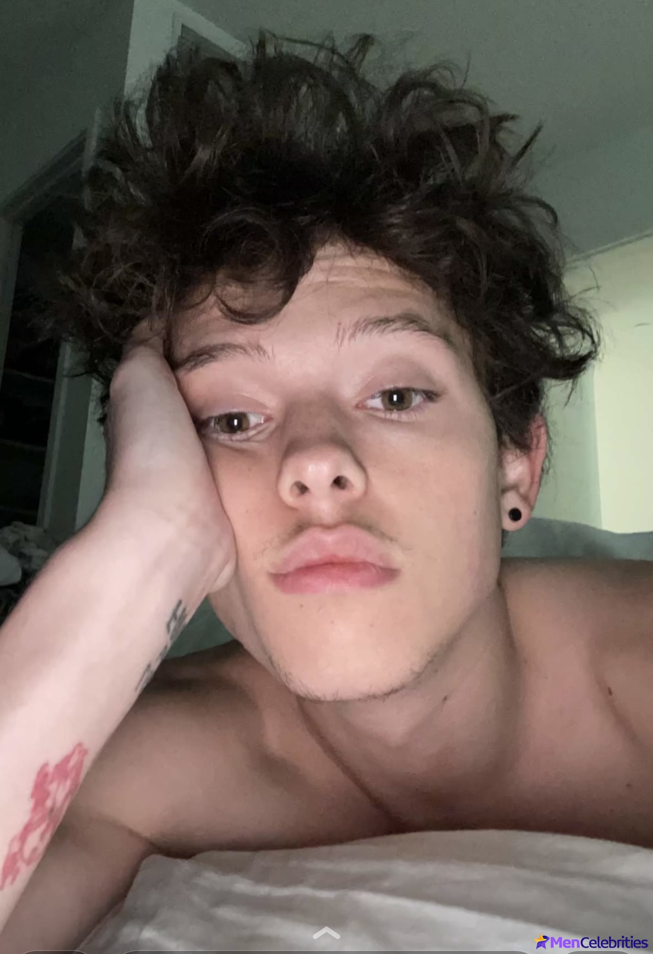 Jacob Sartorius nude and bulge penis photos
