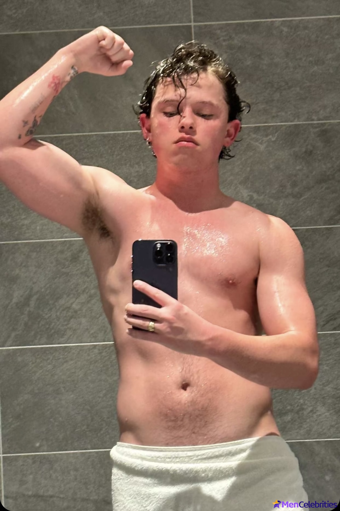 Jacob Sartorius nude and bulge penis photos