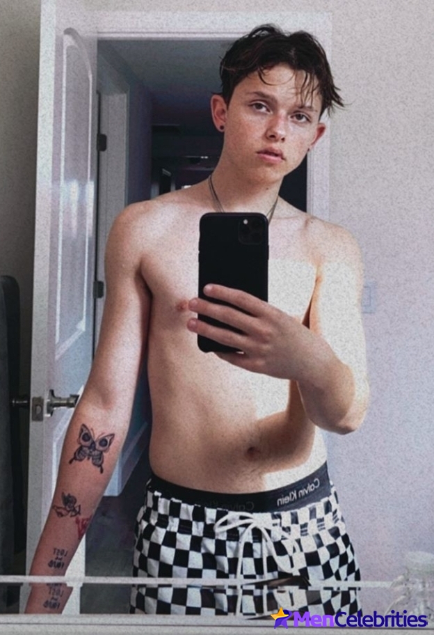 Jacob Sartorius nude selfie