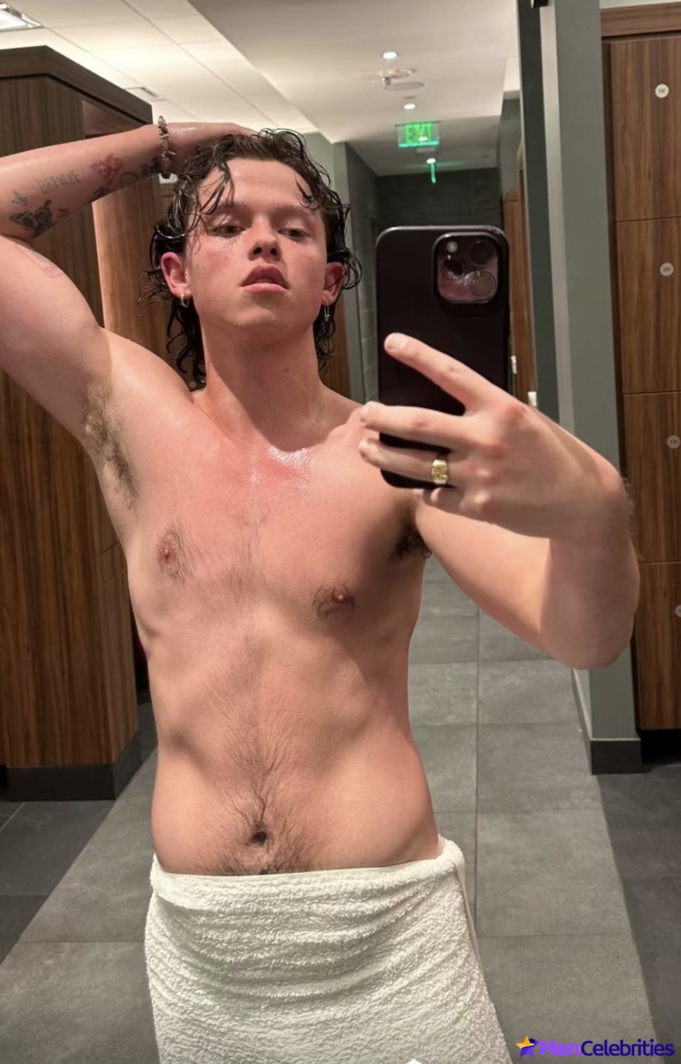 Jacob Sartorius nude and bulge penis photos