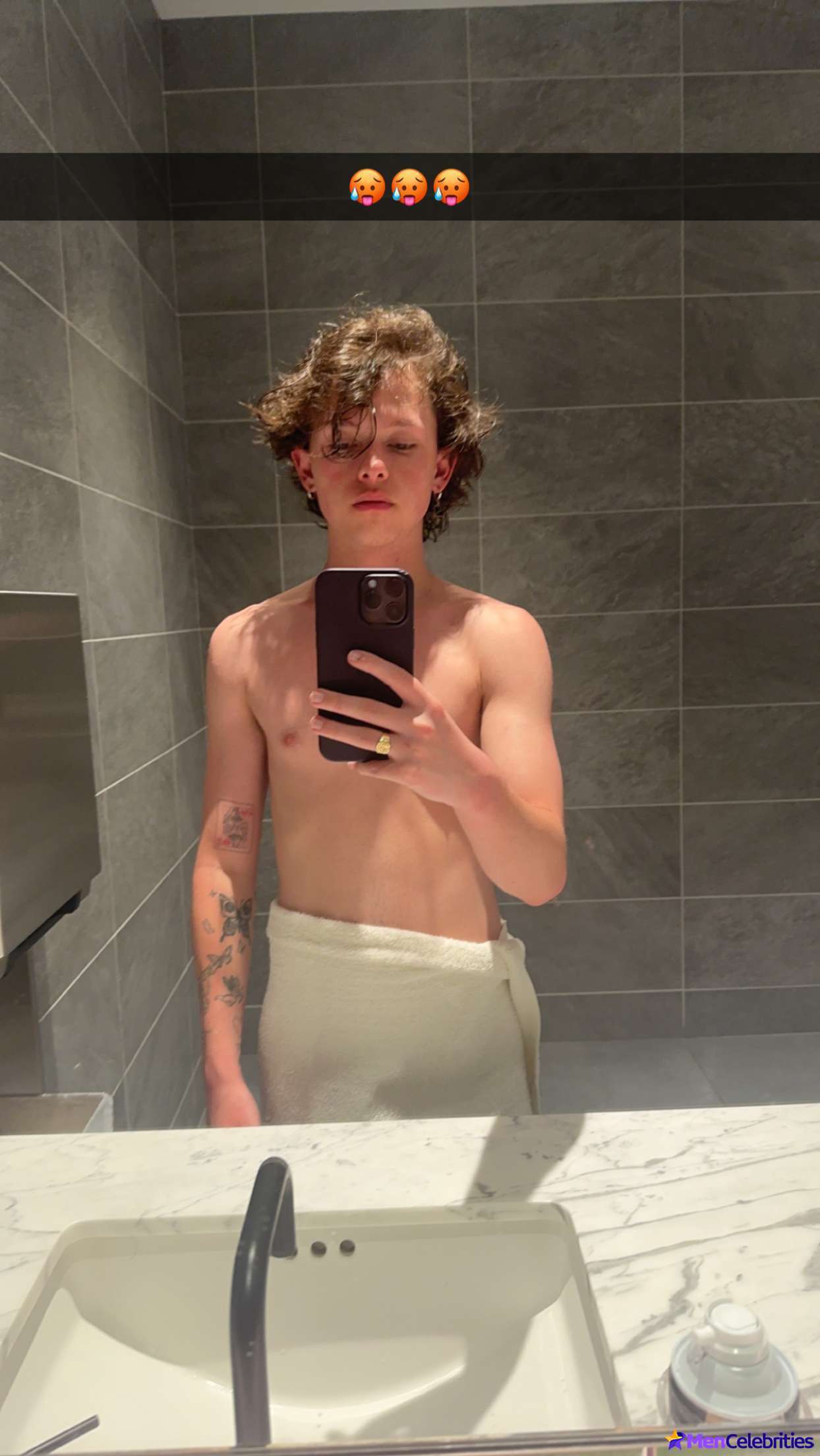 Jacob Sartorius nude and bulge penis photos