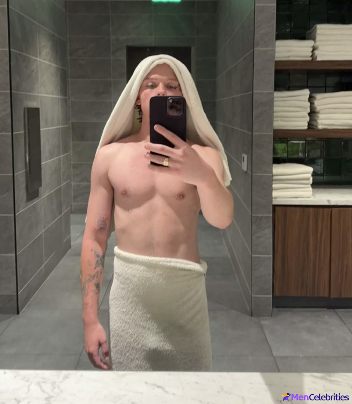 Jacob Sartorius nude and bulge penis photos