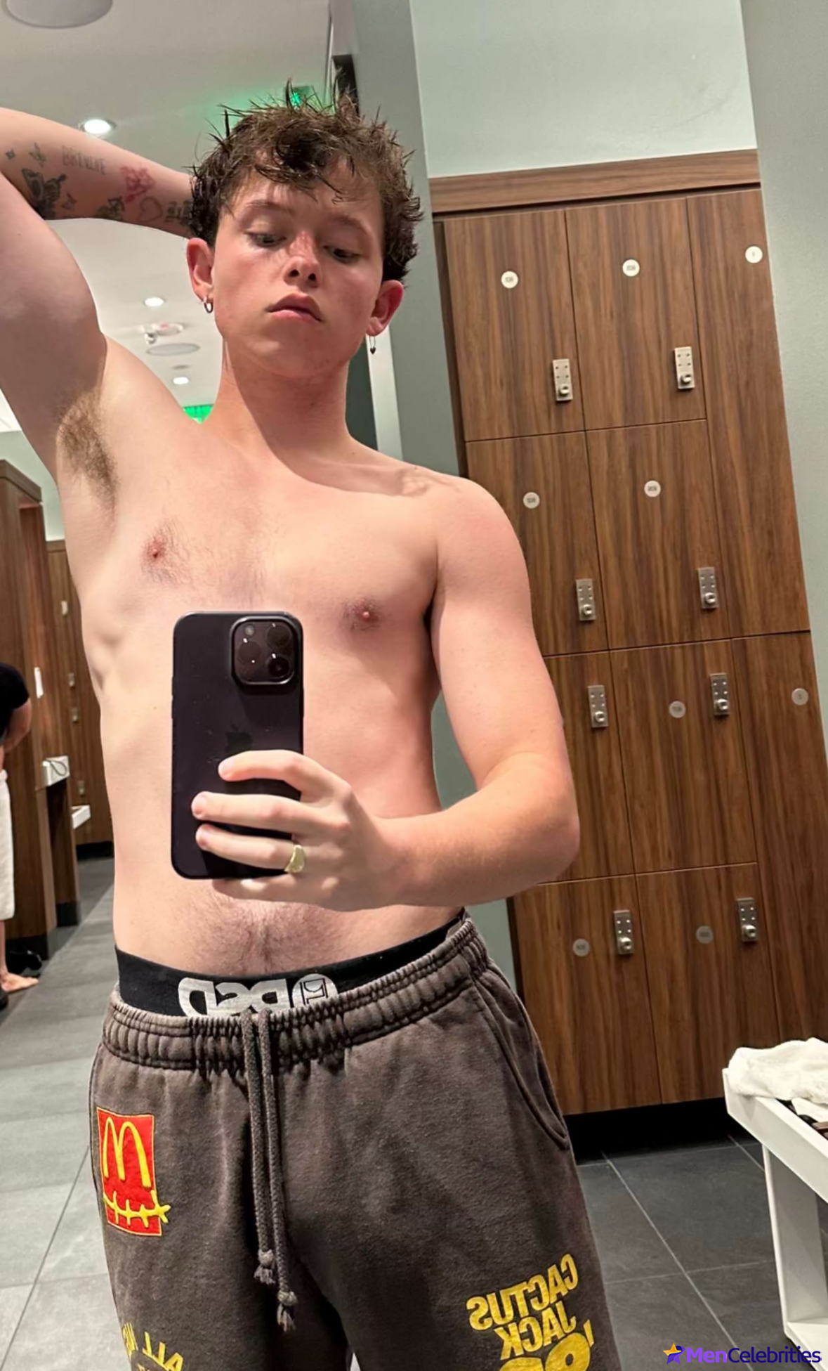 Jacob Sartorius nude and bulge penis photos