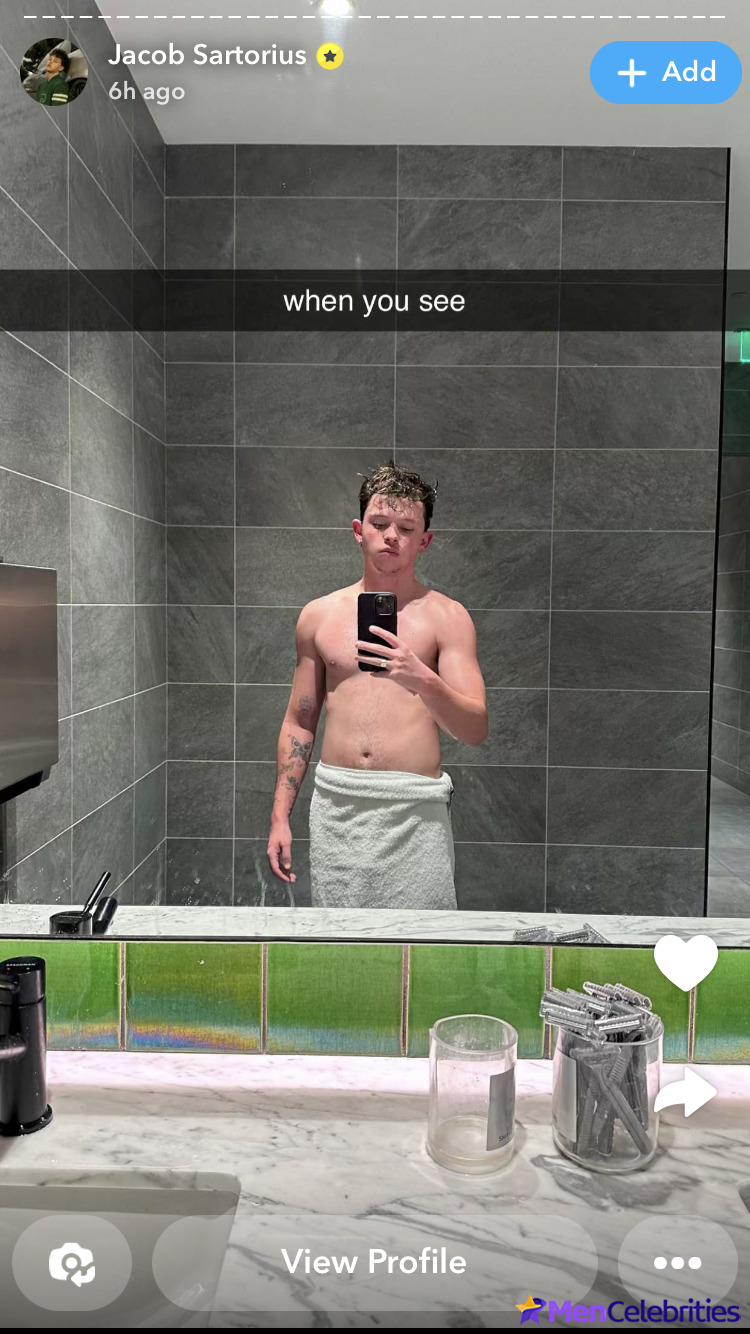 Jacob Sartorius nude and bulge penis photos