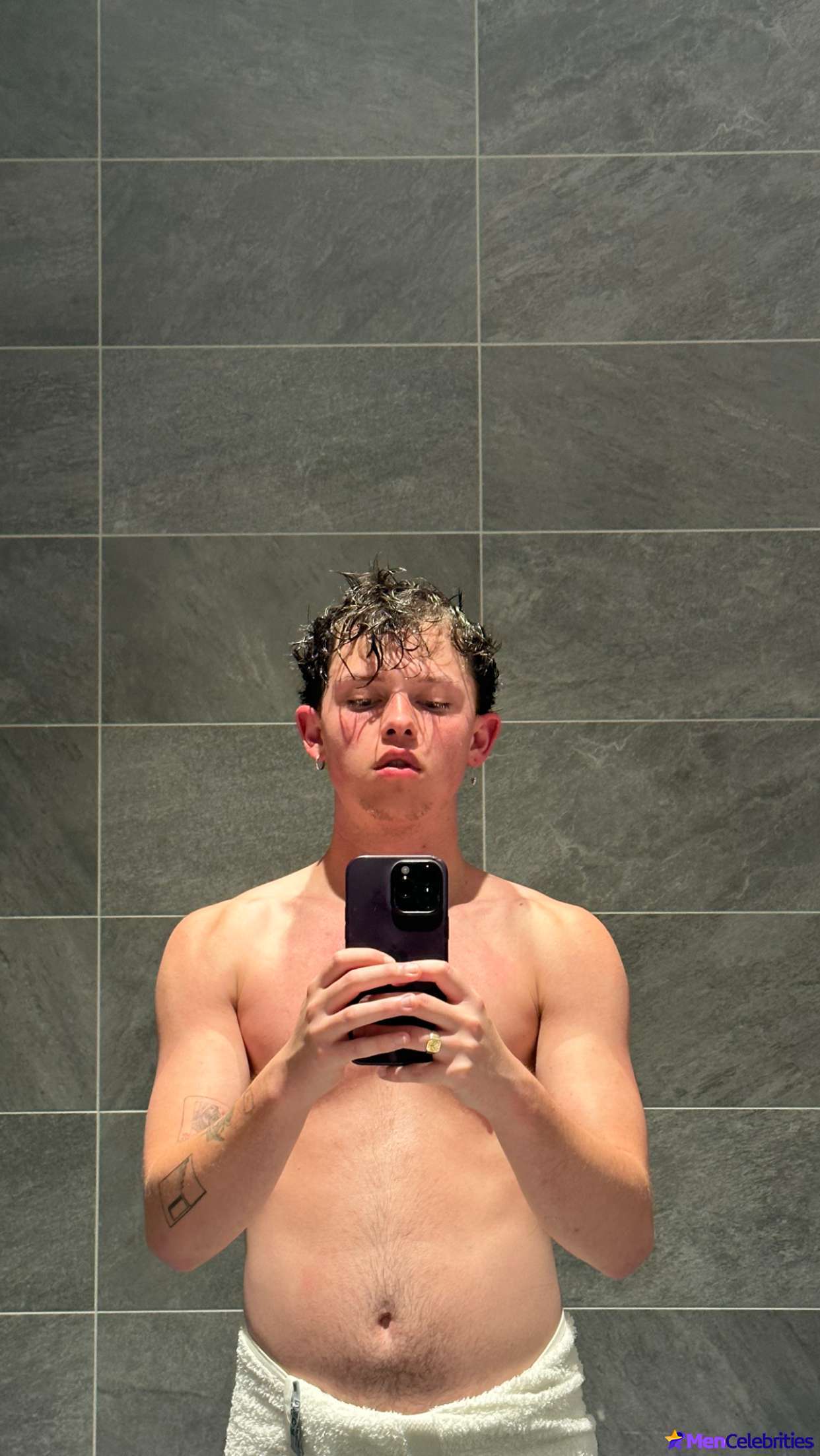 Jacob Sartorius nude and bulge penis photos
