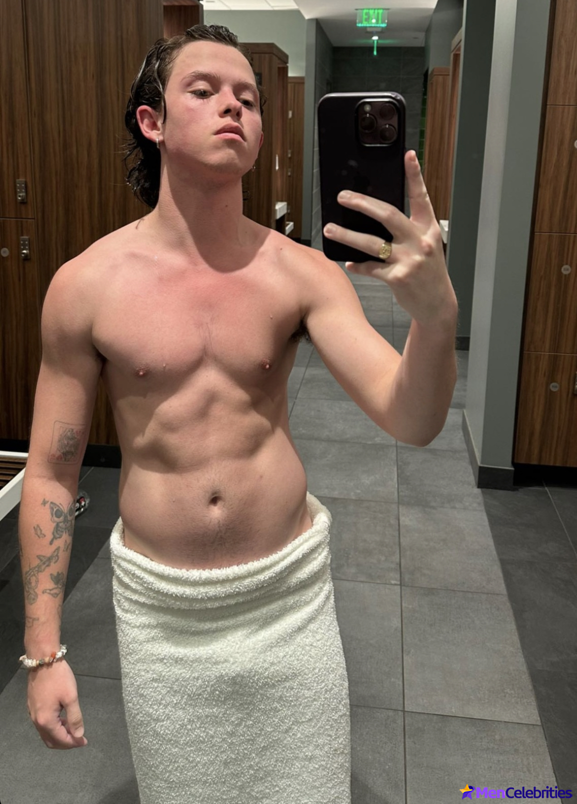 Jacob Sartorius nude and bulge penis photos