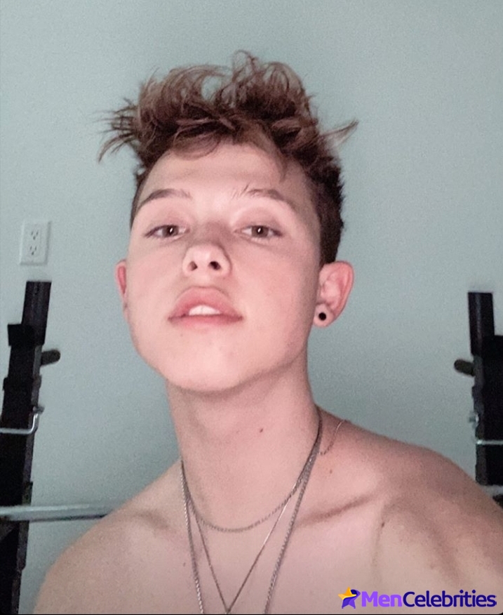 Jacob Sartorius nude and bulge penis photos