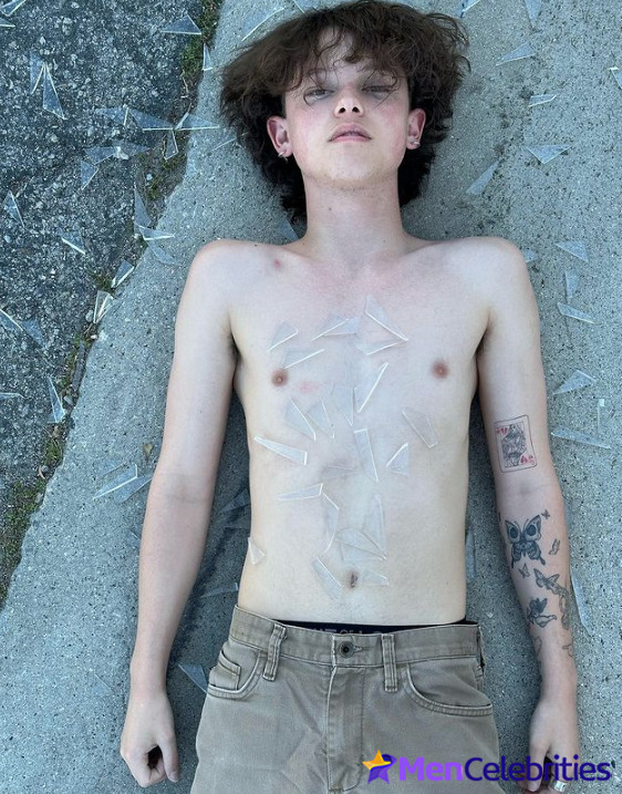 Jacob Sartorius nude and bulge penis photos