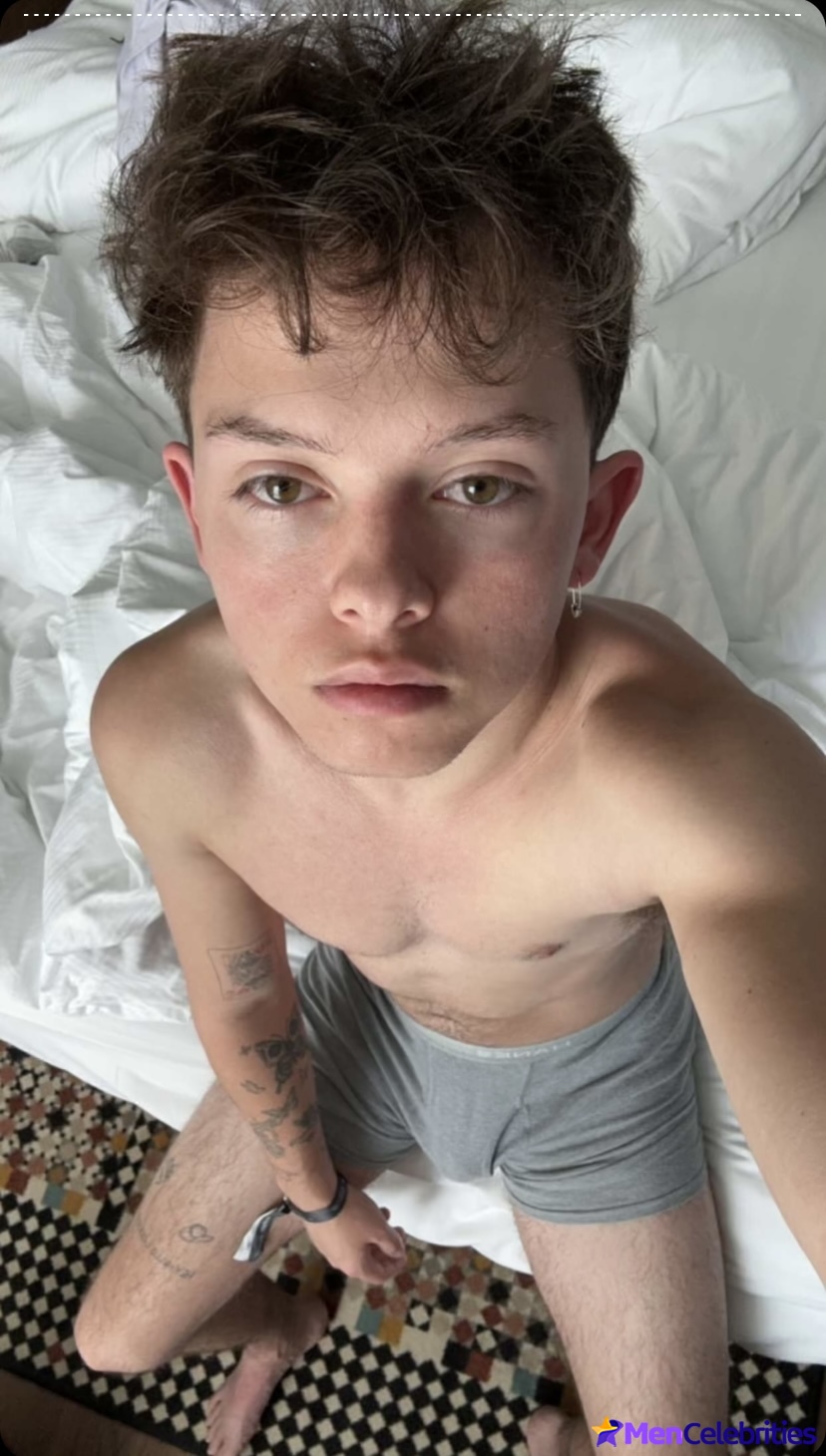 Jacob Sartorius nude