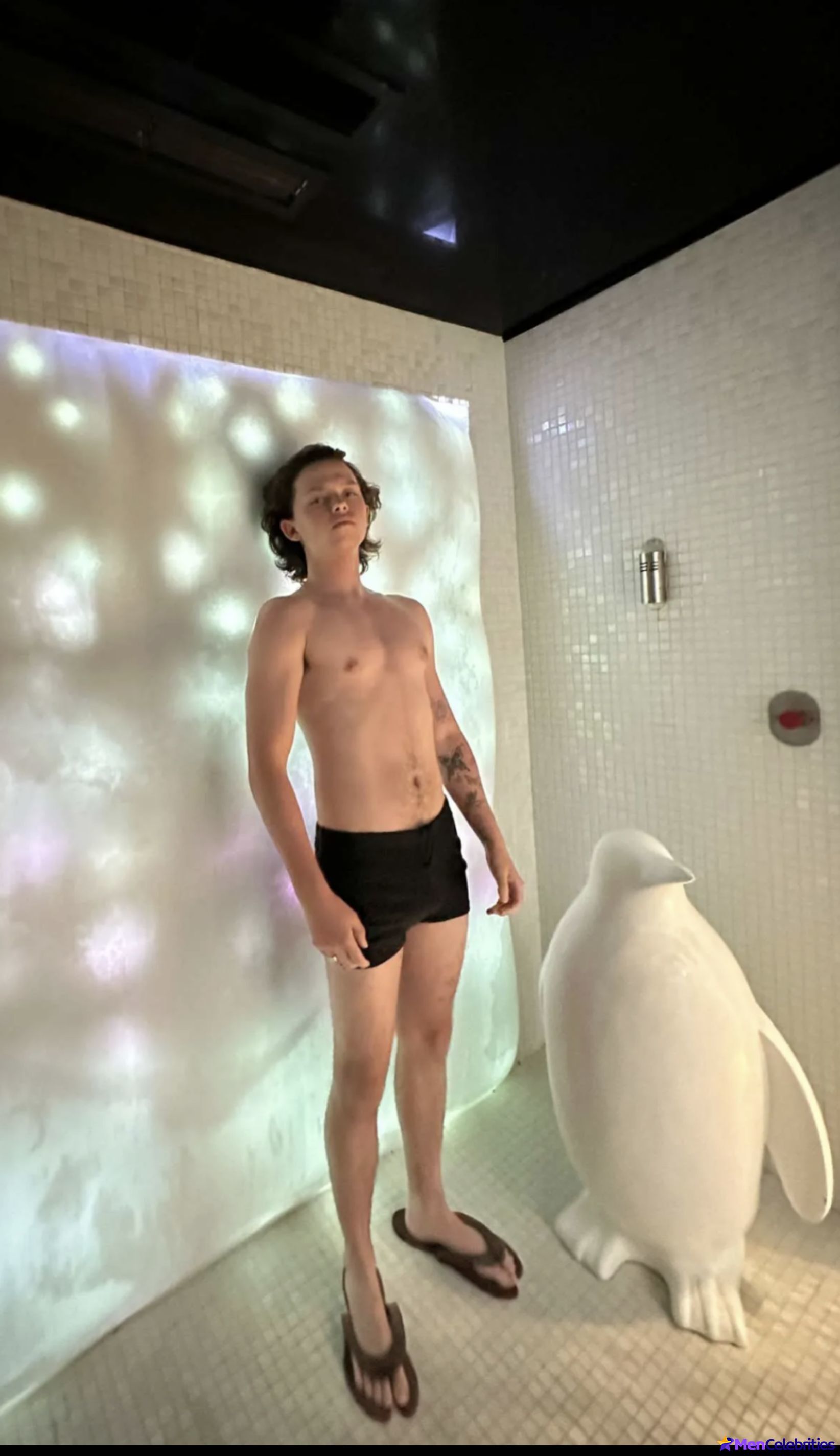 Jacob Sartorius nude and bulge penis photos