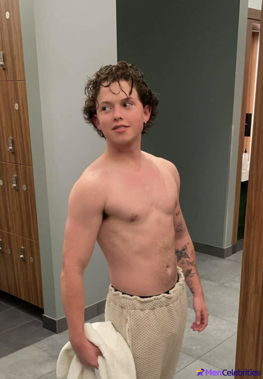 Jacob Sartorius nude and bulge penis photos