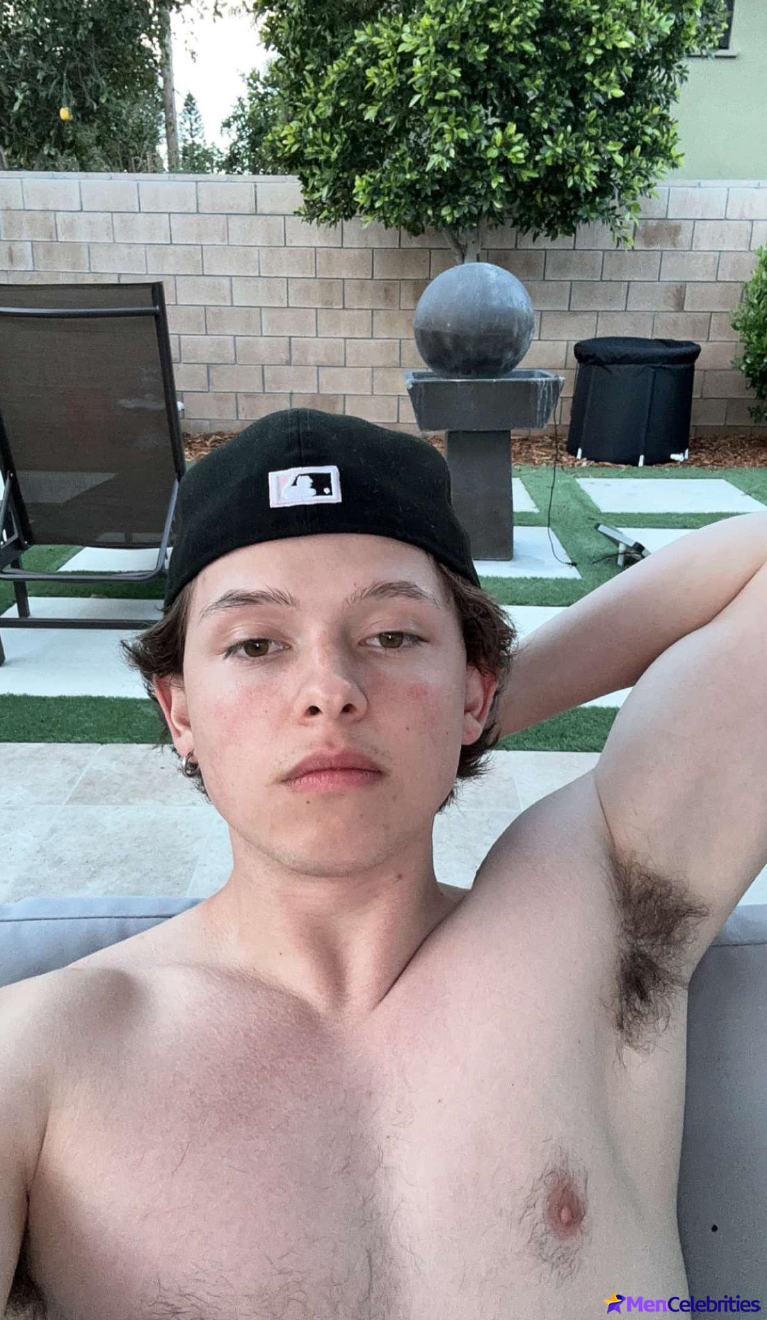 Jacob Sartorius nude and bulge penis photos