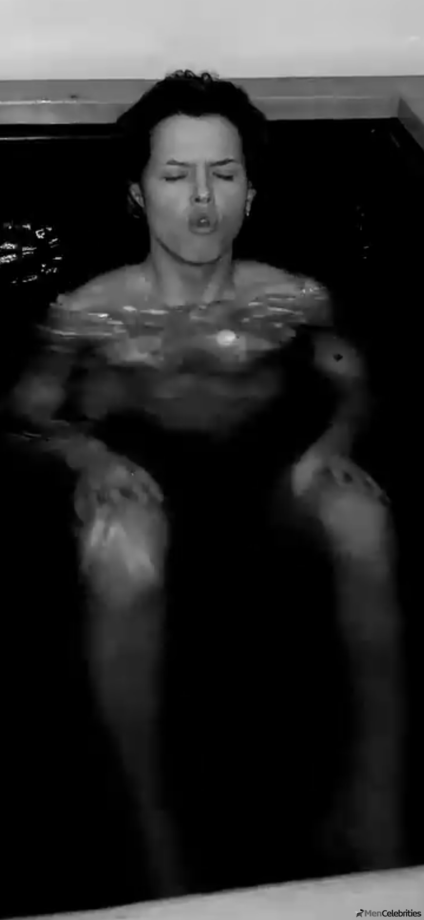 Jacob Sartorius nude and bulge penis photos