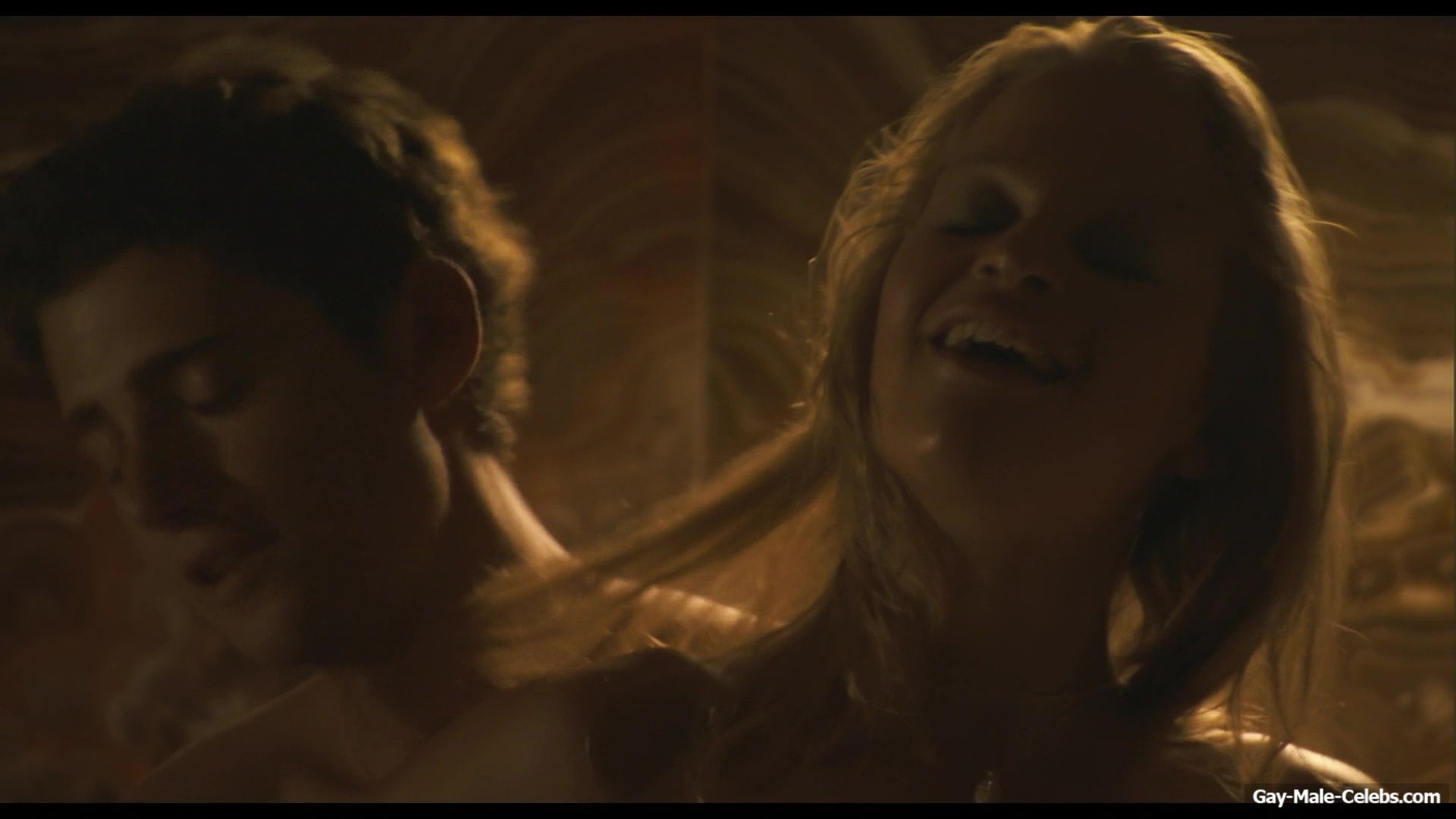 Julian Morris frontal nude in Donkey Punch