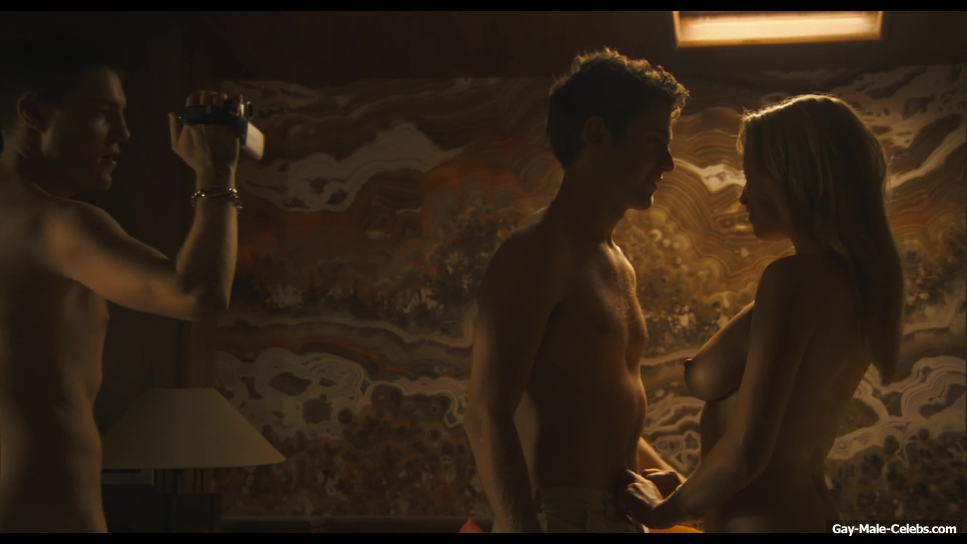 Julian Morris frontal nude in Donkey Punch