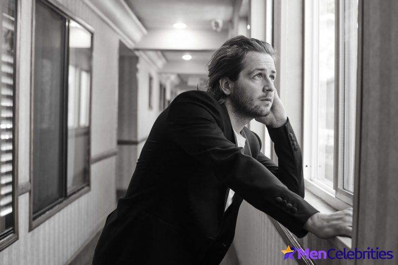 Michael Angarano naked and sexy photos