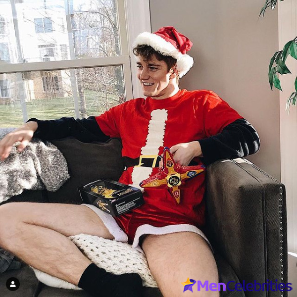 Nico Greetham shirtless and bulge pics