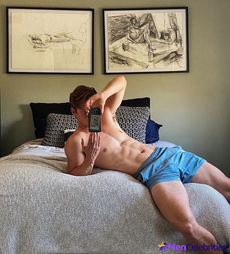 Nico Greetham shirtless and bulge pics