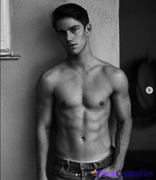 Nico Greetham shirtless and bulge pics