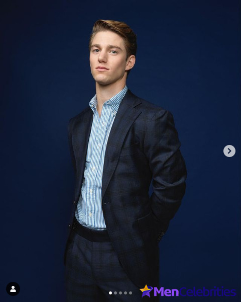 Nico Greetham shirtless and bulge pics