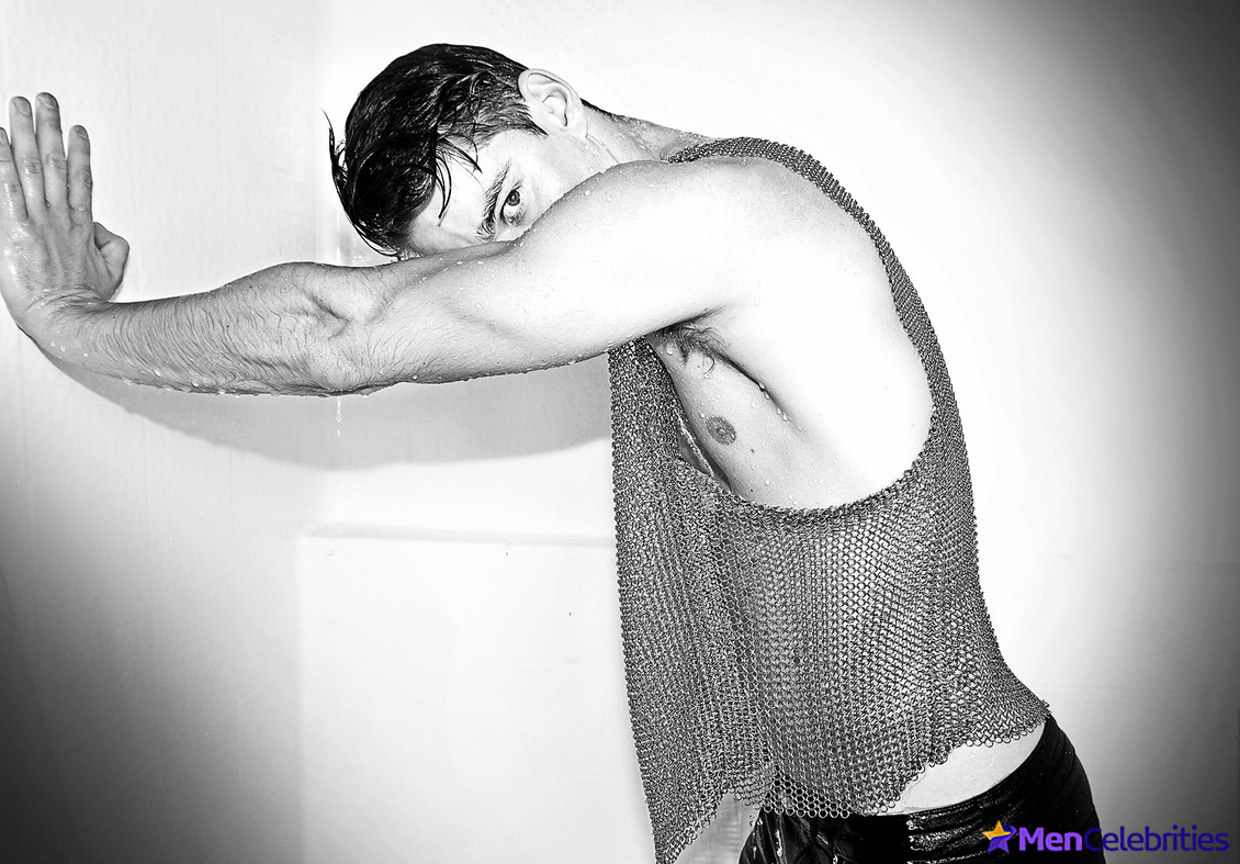 Nico Greetham shirtless and bulge pics