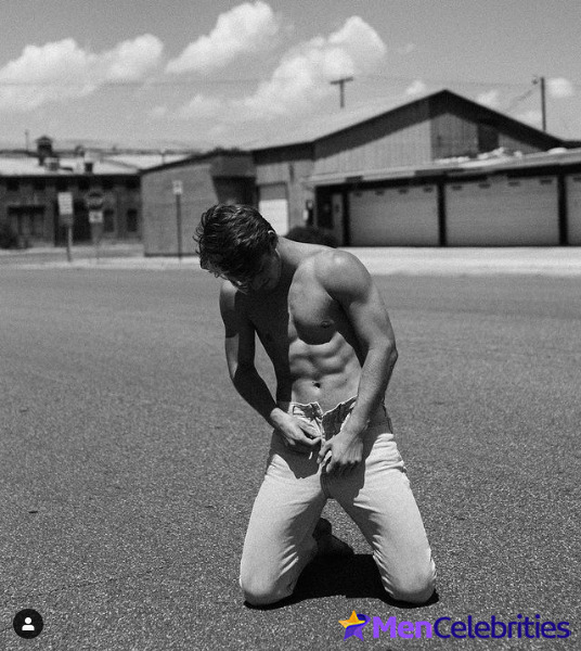 Nico Greetham shirtless and bulge pics