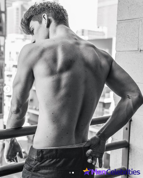 Nico Greetham shirtless and bulge pics