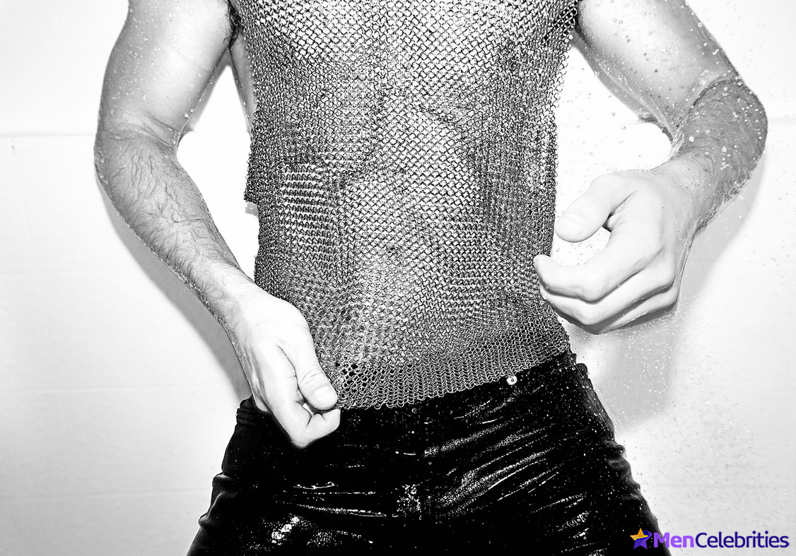 Nico Greetham shirtless and bulge pics