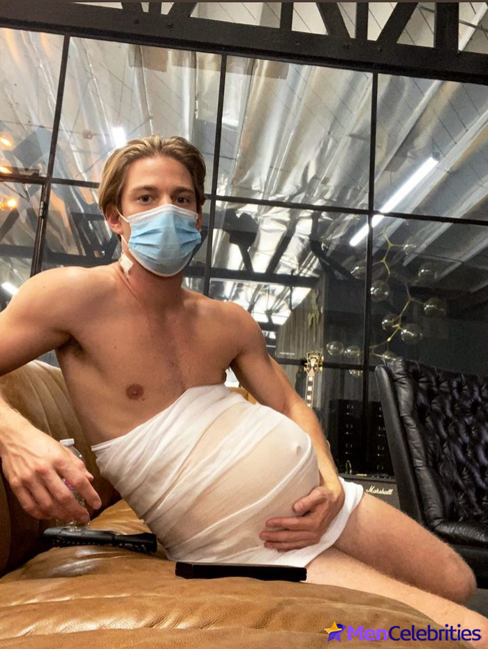 Nico Greetham shirtless and bulge pics