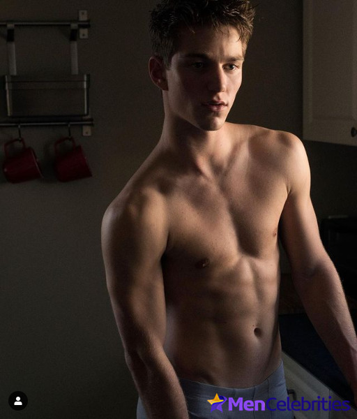 Nico Greetham shirtless and bulge pics