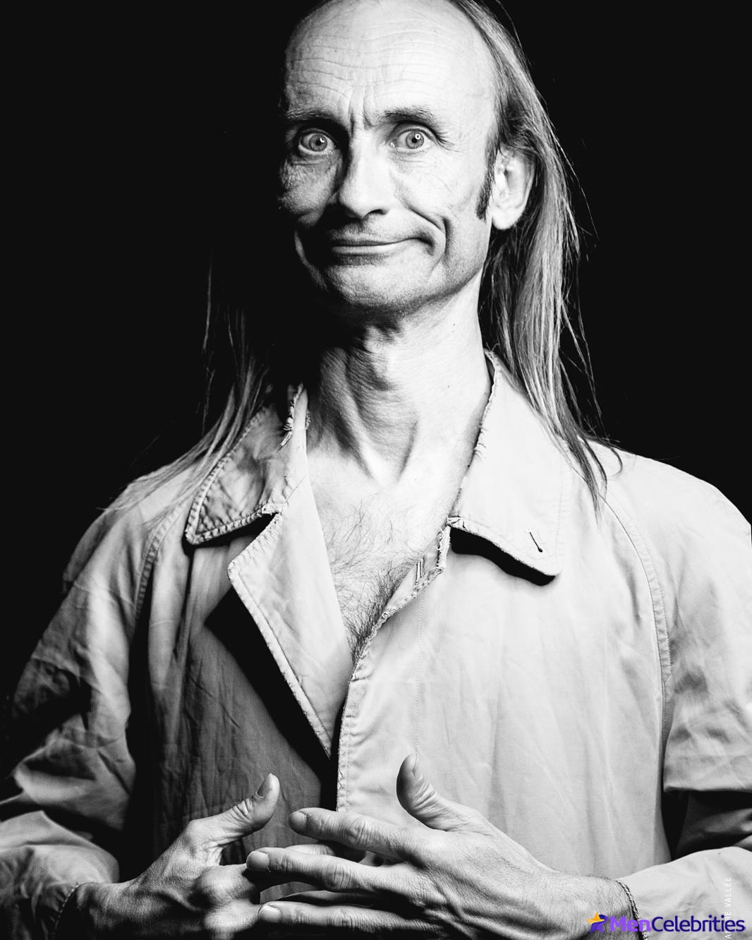 Patrick De Valette nude and underwear pics