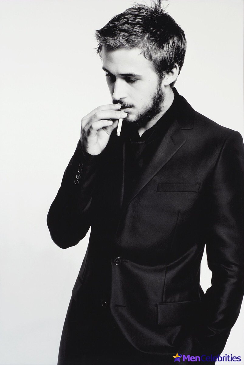 Ryan Gosling shirtless