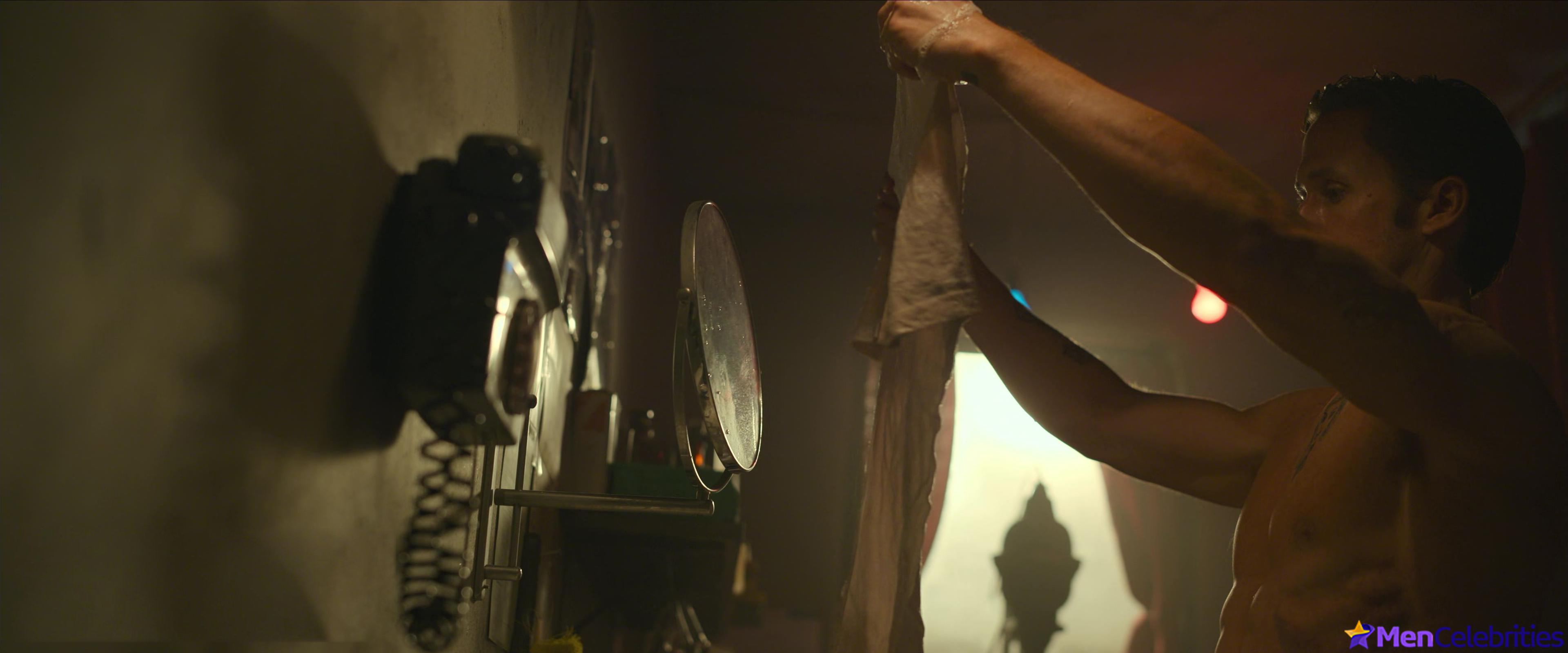 Ryan Gosling nude and sexy scenes