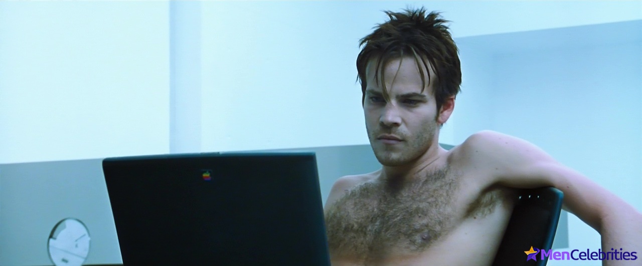 Stephen Dorff frontal nude and sex scenes