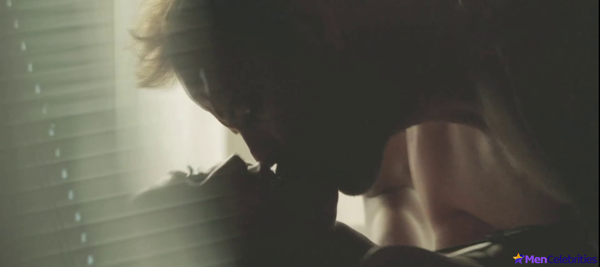 Stephen Dorff frontal nude and sex scenes