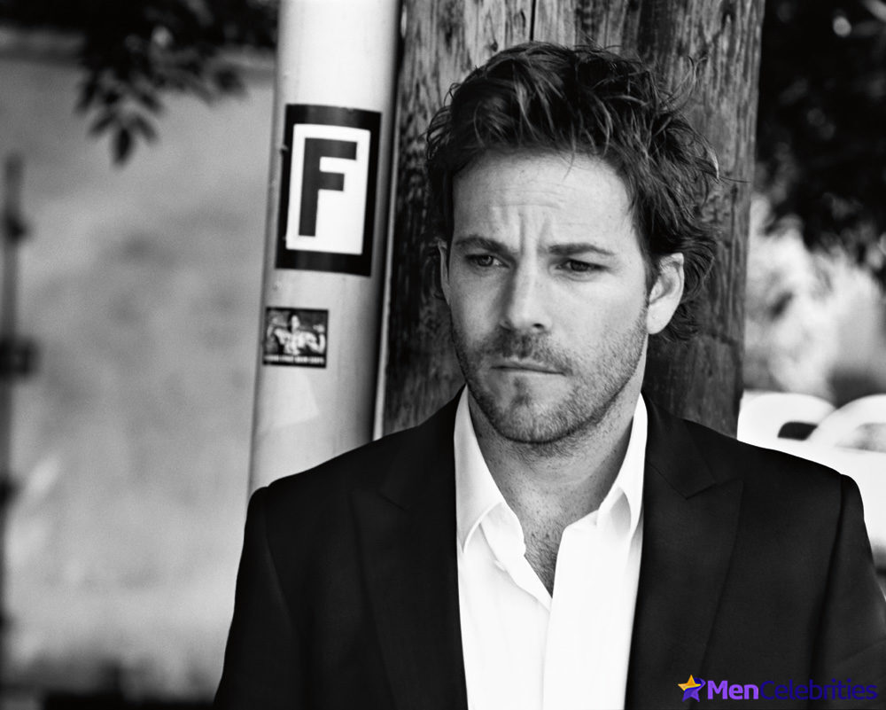 Stephen Dorff nude cock and bulge pics