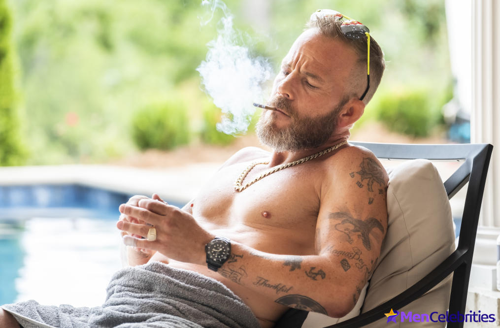 Stephen Dorff nude cock and bulge pics