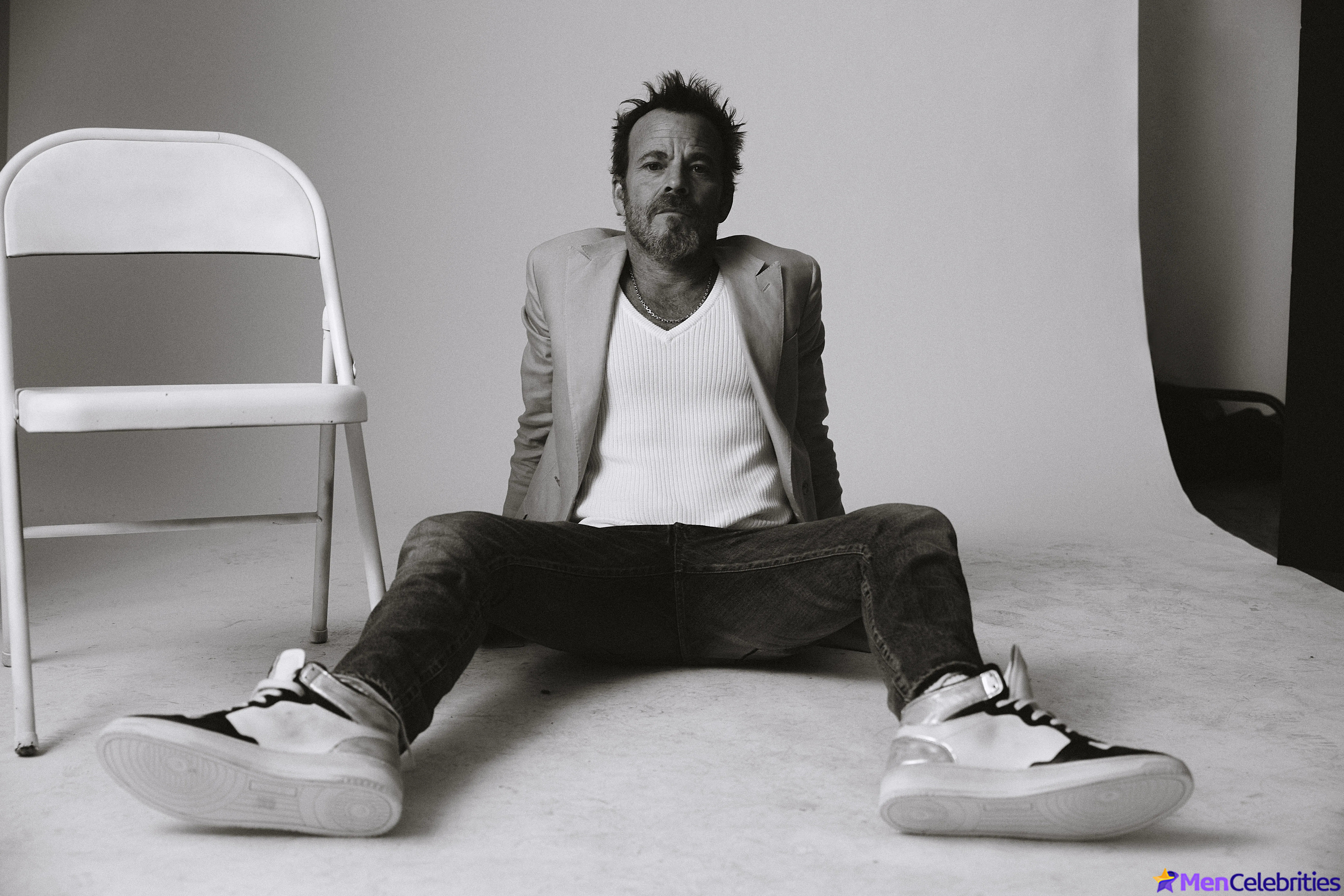 Stephen Dorff nude cock and bulge pics