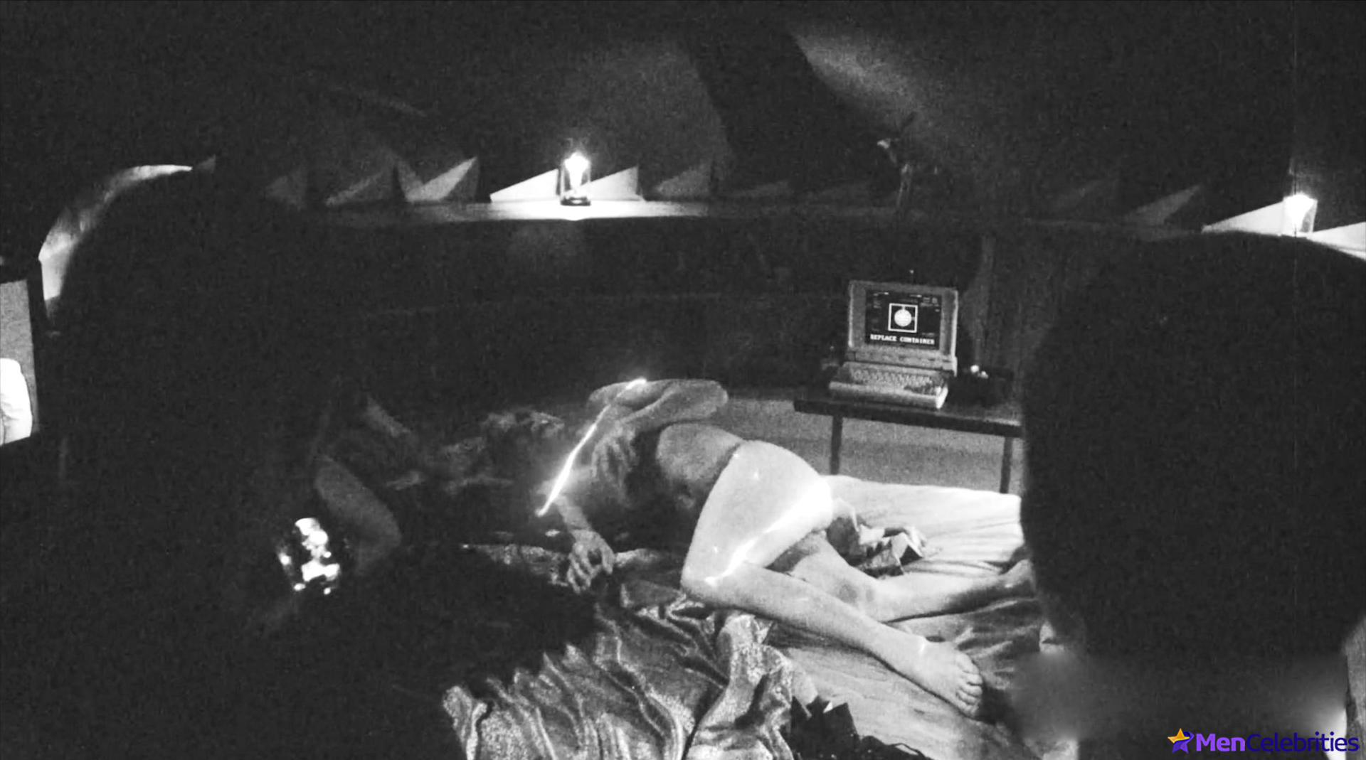 Stephen Dorff frontal nude and sex scenes