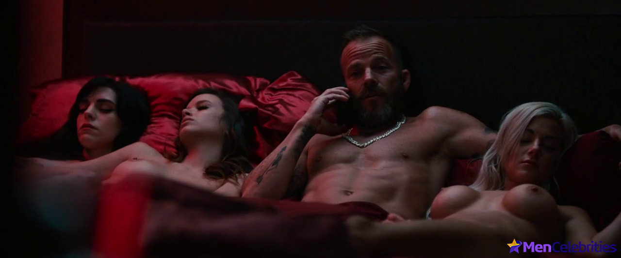 Stephen Dorff frontal nude and sex scenes