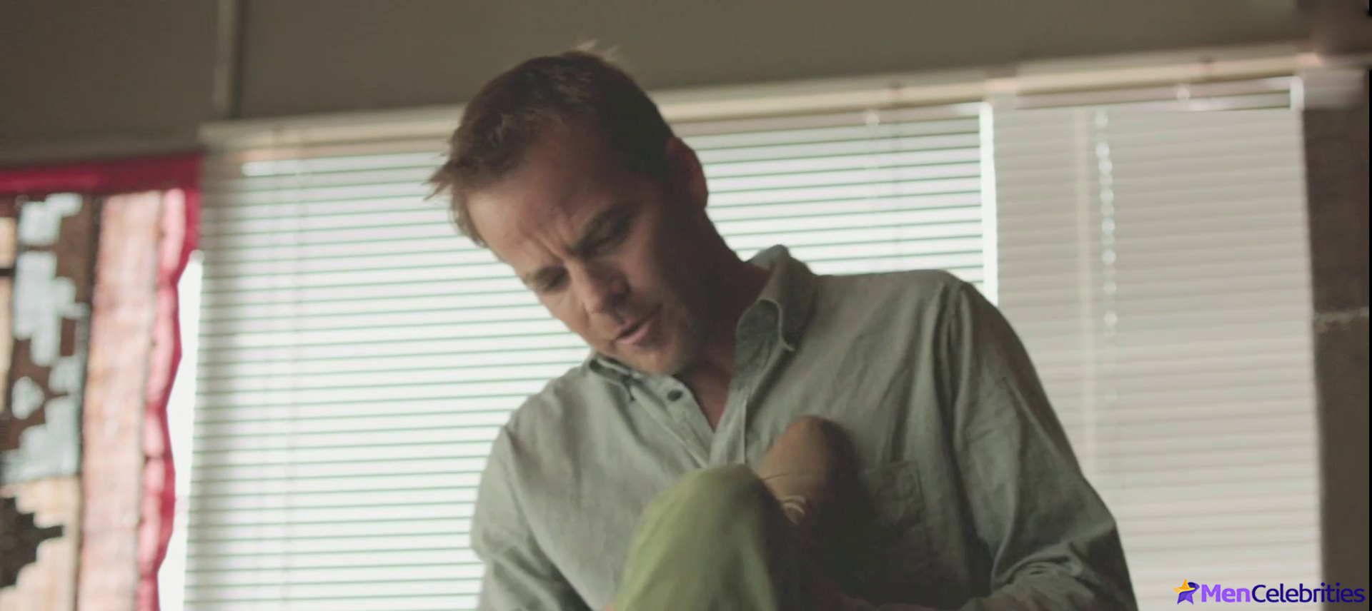 Stephen Dorff frontal nude and sex scenes