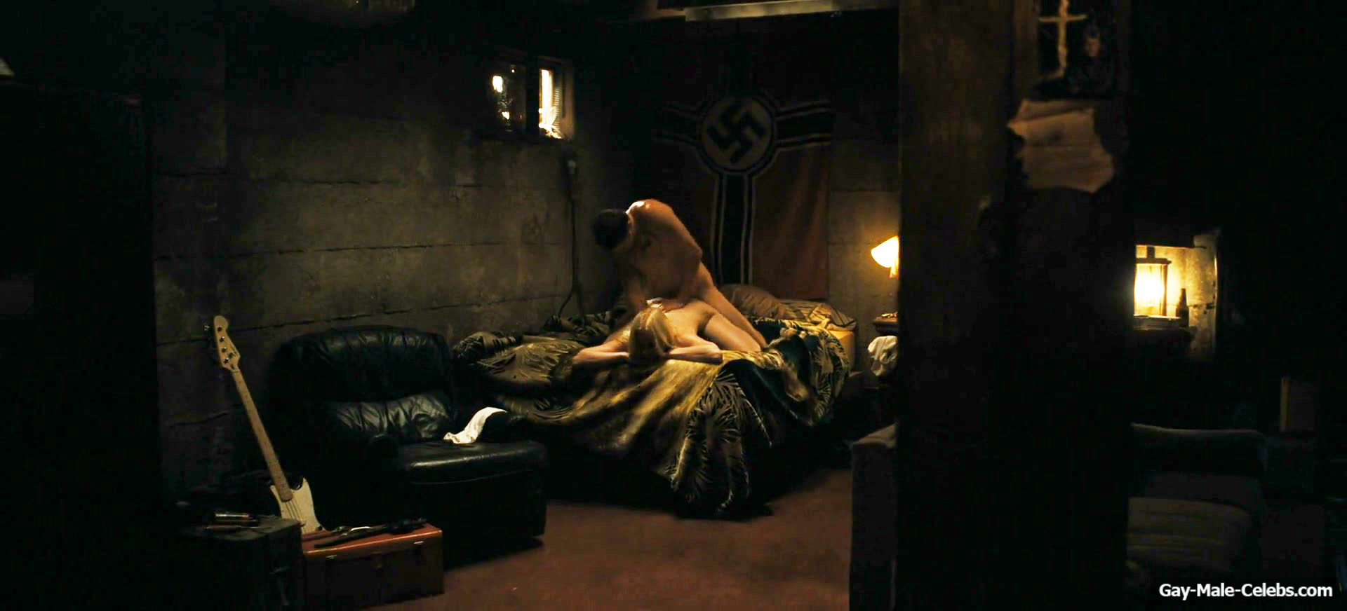 Toby Wallace Nude and Dick Bulge Scenes in Euphoria