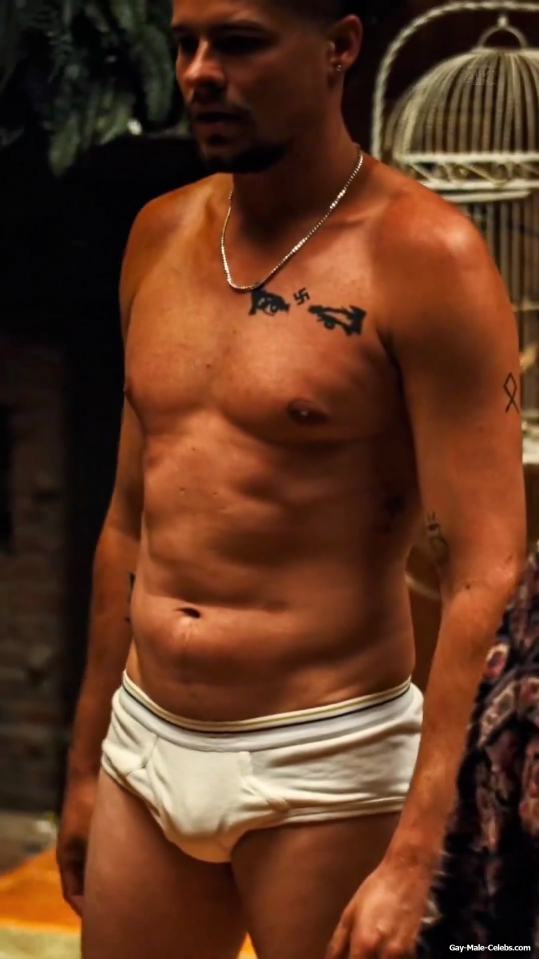 Toby Wallace Nude and Dick Bulge Scenes in Euphoria