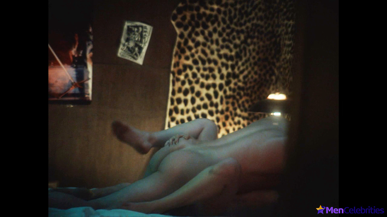 Toby Wallace nude and sex scenes