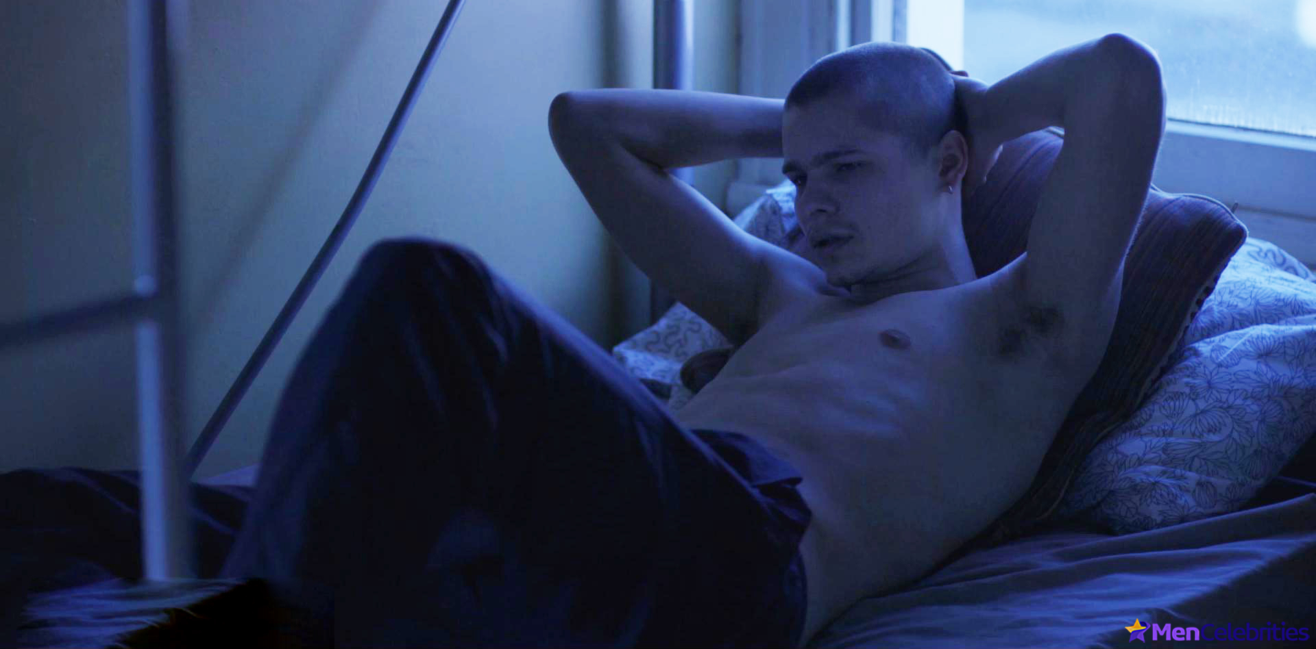 Toby Wallace nude and sex scenes