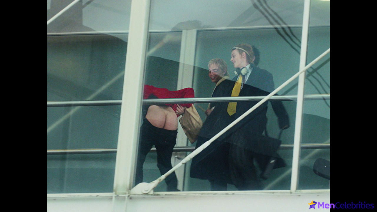 Toby Wallace nude and sex scenes