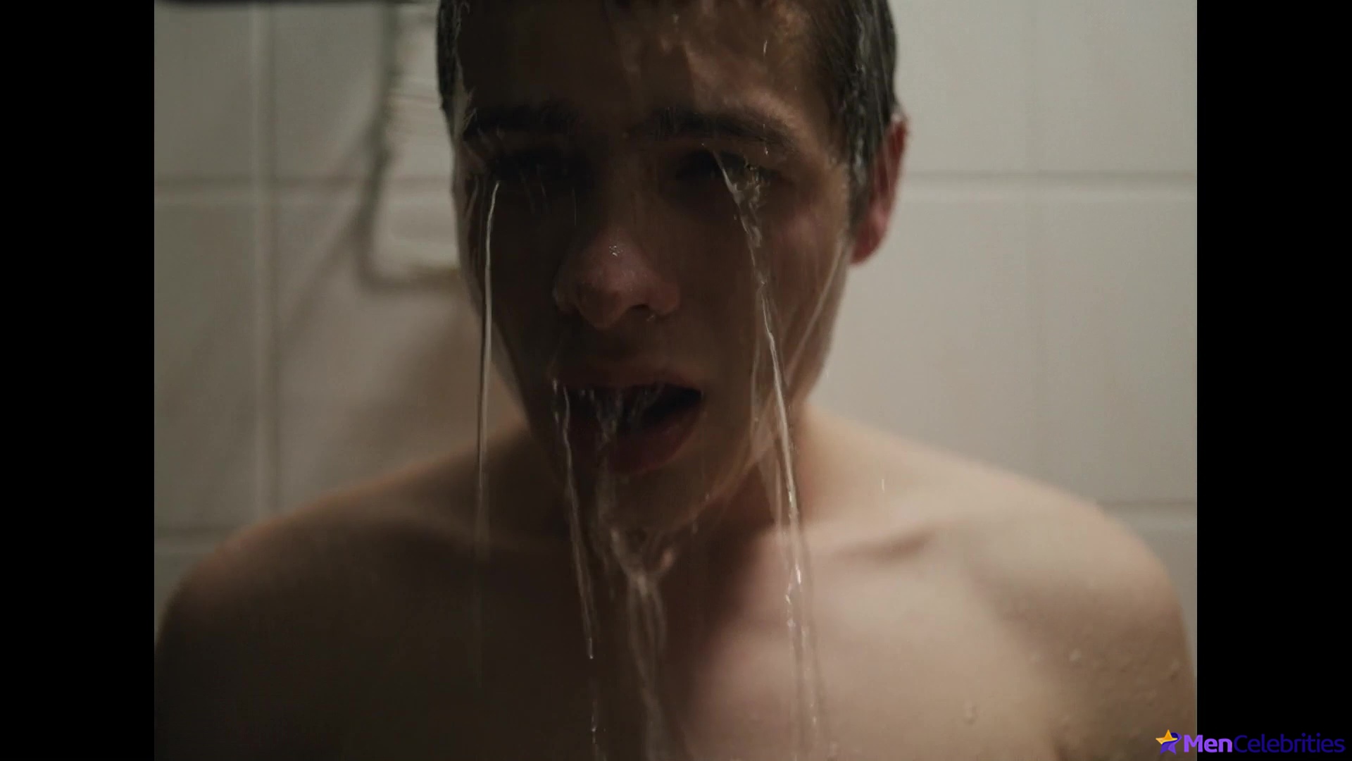 Toby Wallace nude and sex scenes